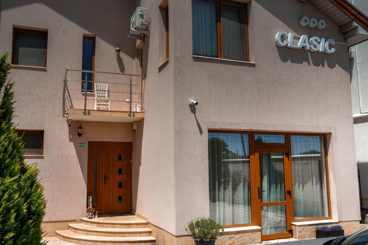 Pensiunea Clasic Pestisu Mare Bagian luar foto