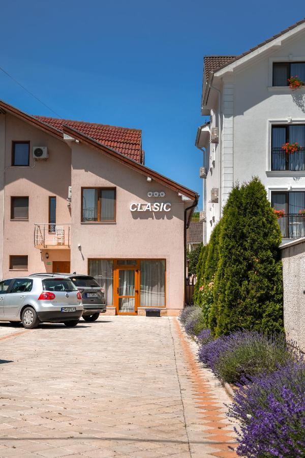 Pensiunea Clasic Pestisu Mare Bagian luar foto